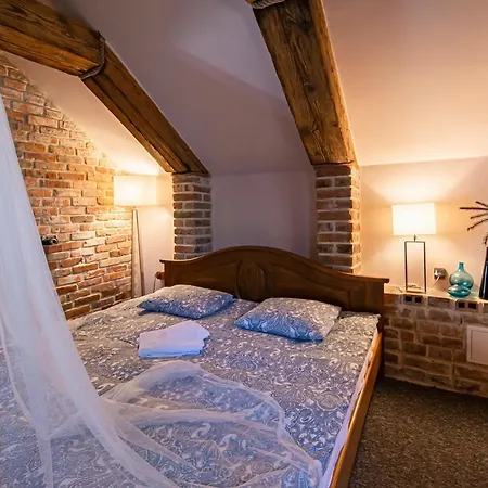 Noble & Sauna Zone Apartment
