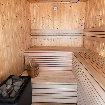 Noble & Sauna Zone * Zabierzow