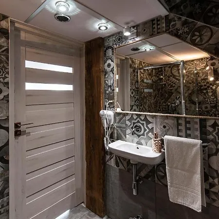 Noble & Sauna Zone Apartment