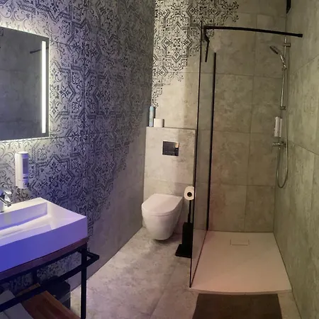 Noble & Sauna Zone Apartment *